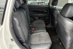 2021 Mitsubishi Outlander LS