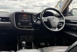 2021 Mitsubishi Outlander LS