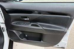 2021 Mitsubishi Outlander LS