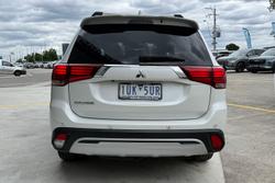 2021 Mitsubishi Outlander LS