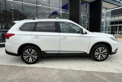 2021 Mitsubishi Outlander LS