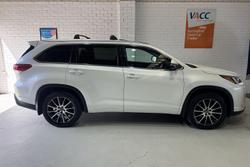 2017 Toyota Kluger Grande GSU50R White Pearl
