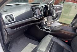 2017 Toyota Kluger Grande GSU50R White Pearl