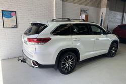 2017 Toyota Kluger Grande GSU50R White Pearl