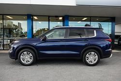 2023 Mitsubishi Outlander LS