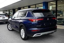 2023 Mitsubishi Outlander LS