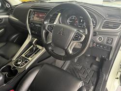 2017 Mitsubishi Pajero Sport Exceed