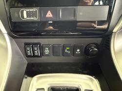 2017 Mitsubishi Pajero Sport Exceed