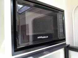 2025 Design RV Forerunner V5-2 20'6