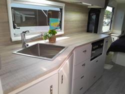 2025 Essential Caravans Ranger V7-7 21'8