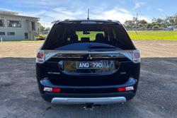 2014 Mitsubishi Outlander LS