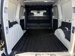 2025 Volkswagen Caddy TSI220