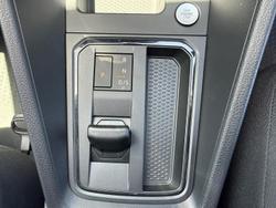 2025 Volkswagen Caddy TSI220