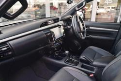 2023 Toyota Hilux Rogue