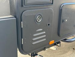 2025 JB Caravans Gatorx 17'10 Rd Lounge