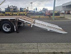 2004 Mitsubishi Beavertail