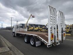 2004 Mitsubishi Beavertail