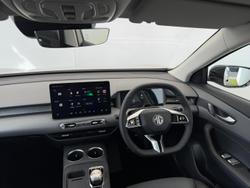 2025 MG MGS5 EV Essence 62