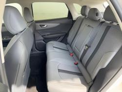 2025 MG MGS5 EV Essence 62