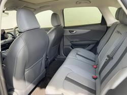 2025 MG MGS5 EV Essence 62