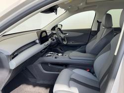 2025 MG MGS5 EV Essence 62