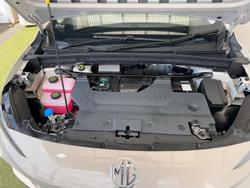2025 MG MGS5 EV Essence 62