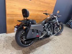 2016 Harley-davidson FXSB SOFTAIL BREAKOUT Black