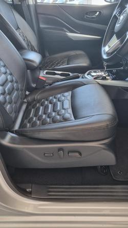 2021 Nissan Navara ST-X