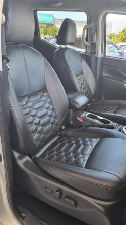 2021 Nissan Navara ST-X