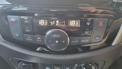 2021 Nissan Navara ST-X