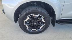 2021 Nissan Navara ST-X