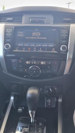 2021 Nissan Navara ST-X