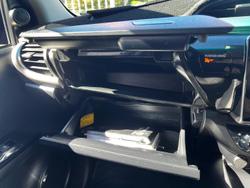 2020 Toyota Hilux SR5