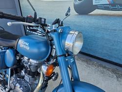 2021 ROYAL ENFIELD (SEE ALSO ENFIEL CLASSIC SQUADRON BLUE ABS Blue