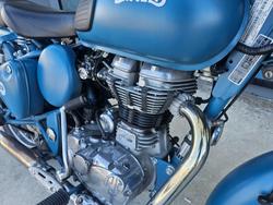 2021 ROYAL ENFIELD (SEE ALSO ENFIEL CLASSIC SQUADRON BLUE ABS Blue