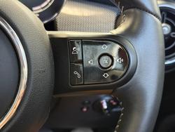 2022 MINI Hatch Cooper SE MINI Yours F56 LCI-2 Midnight Black II