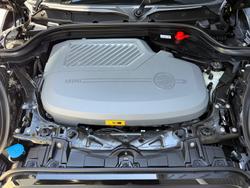 2022 MINI Hatch Cooper SE MINI Yours F56 LCI-2 Midnight Black II