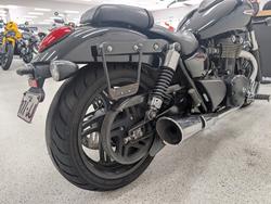 2012 Triumph THUNDERBIRD STORM Carbon Black / Sapphire Black
