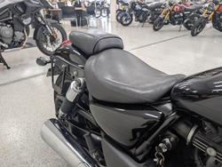 2012 Triumph THUNDERBIRD STORM Carbon Black / Sapphire Black