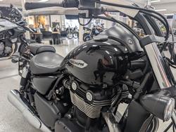 2012 Triumph THUNDERBIRD STORM Carbon Black / Sapphire Black