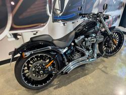2016 Harley-Davidson Breakout 103 (FXSB) Softail Black