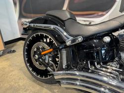2016 Harley-Davidson Breakout 103 (FXSB) Softail Black