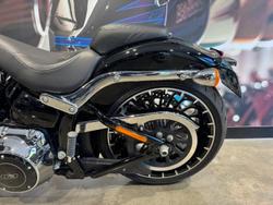 2016 Harley-Davidson Breakout 103 (FXSB) Softail Black