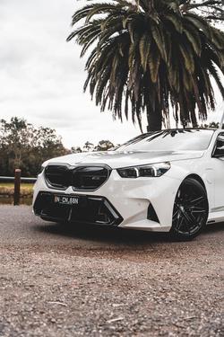 2024 BMW M5 G90 4X4 On Demand Alpine White