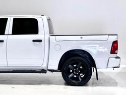 2021 RAM 1500 Express DS MY21 4X4 Dual Range Bright White
