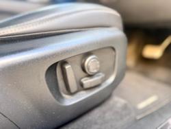 2019 Land Rover Range Rover Velar P250 R-Dynamic S L560 MY20 AWD Fuji White