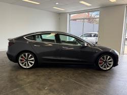 2019 Tesla Model 3 Performance