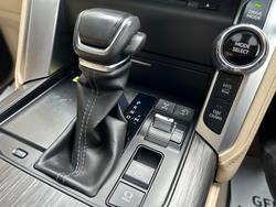 2022 Toyota Landcruiser Sahara ZX