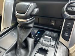 2022 Toyota Landcruiser Sahara ZX