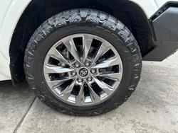 2022 Toyota Landcruiser Sahara ZX